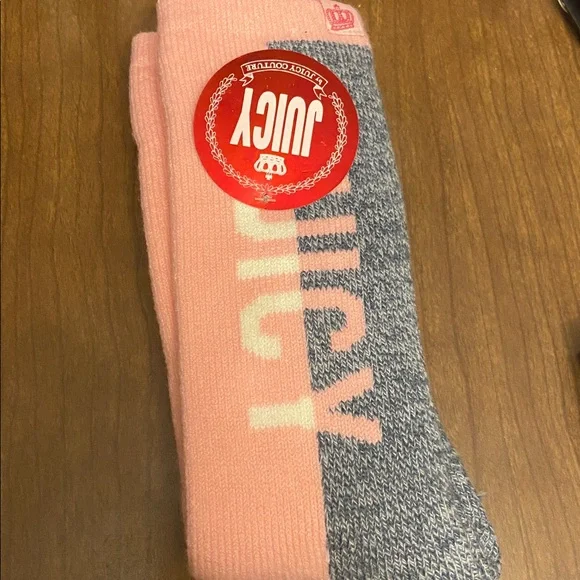 Juicy by Juicy Couture Pink and Gray Logo Knit Insulating Socks One Size. - Picture 1 of 5